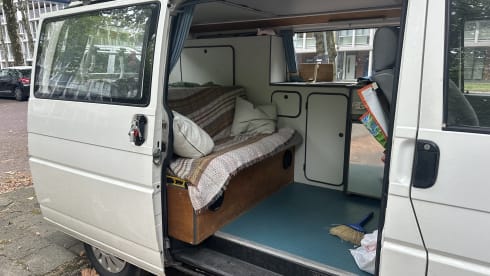 Foppe – 3-seater Volkswagen campervan from 1994