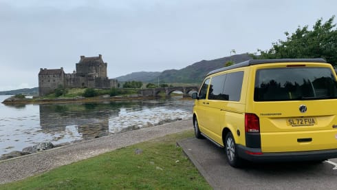 Sunny – Luxury VW Campervan for Hire. Based in Glasgow, Scotland. 