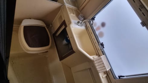 SimoClaCriGinny – Ford Transit Laika