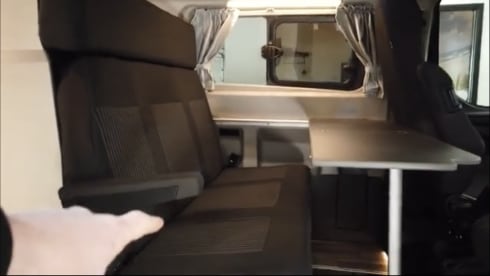 Adventure cooking and fun – 5p Ford campervan uit 2020