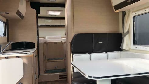 Luxury motorhome with length beds