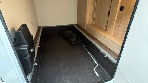 Big Beast – 4 - 6 Berth Spacious Campervan