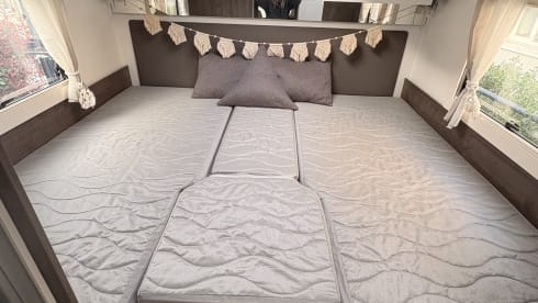 happy camplife – 5p Ford semi-integrated uit 2023