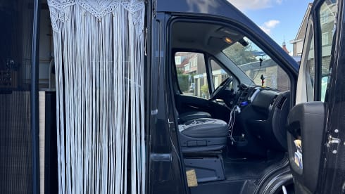 Koosje – 2-seater Sunlight bus from 2021