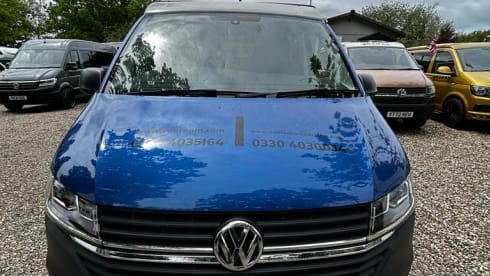 YR72XCE NOMAD –  4 Berth Nomad Camper Romford -Romford