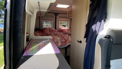 CliffDC – CliffDC - 2pers. Citroen Campervan from 2024