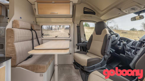 Font Vendome Leader Camp 2020