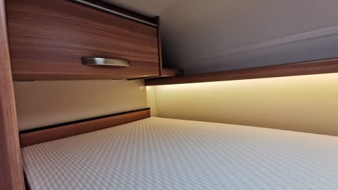 Weinsberg Familien-Mobil 6x Sitz & Schlaf, Klimaanlage, Gefrierfach