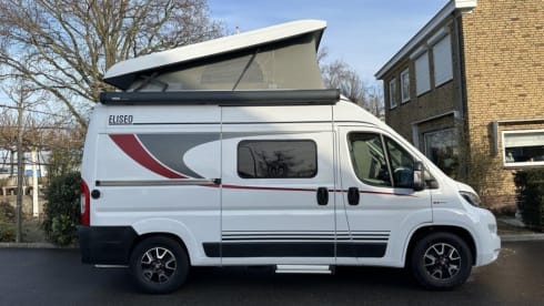 Compacte 4p Bürstner buscamper 2021