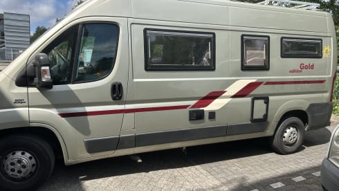 Ons Campertje – 2-person Fiat bus from 2009