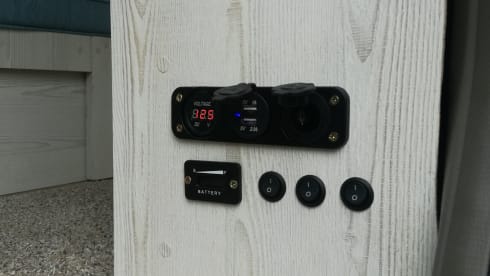 Kiwi  – Unique Japanese 4X4 Campervan