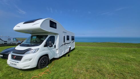 Dominic – 5 Berth Family Motorhome 