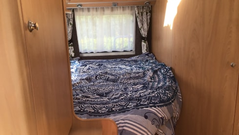 Super nice neat Burster camper 3/4 persons very complete