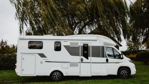 25. Luxury Adria Matric 670 SL for 4 persons