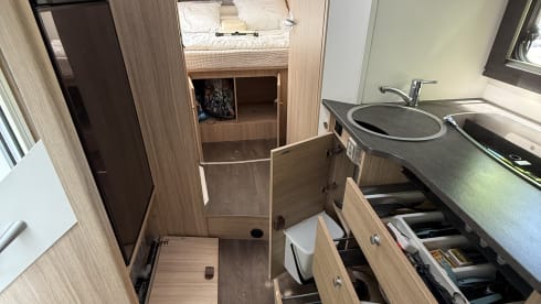 4 person Sunlight semi-integrated from 2019 AS NEW with air conditioning