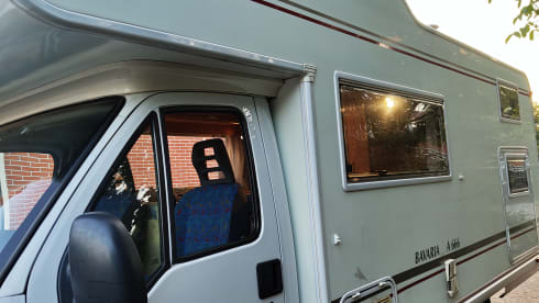 De Camper – Fijne Ruime Fiat Bavaria 7p met XL luik