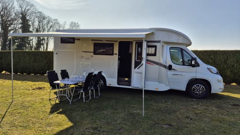 Modern Roller Team 298 TL – Space, comfort and adventure for 4 people!