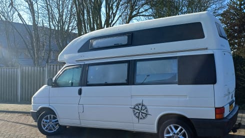 Bossanova – 4p Volkswagen bus from 1995