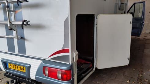 2/4 person corado Ford transit t337