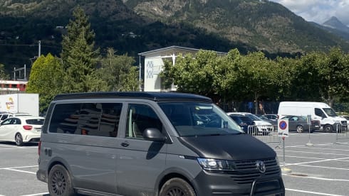 Greg – 2021 Volkswagen T6.1 TDI with PopTop