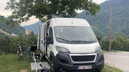 Nana  – 2p Peugeot bus from 2019