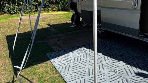Buckies Travel House – Bus Fiat 2 places à partir de 2026