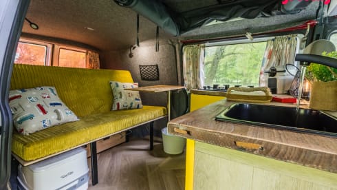 Sunset – 2p Volkswagen campervan from 1999
