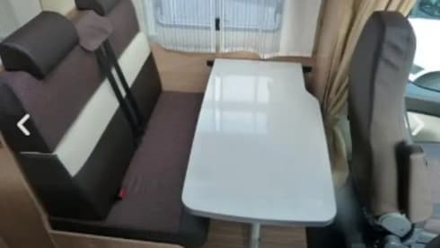 H-type – Sunlight camper semi integraal uit 2024