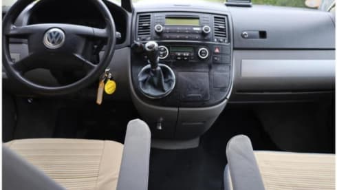 4p Volkswagen campervan from 2005