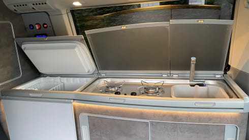 Aloha beach camper Gold – VW T6 California