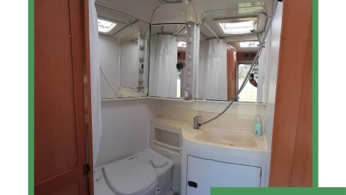 Kempurtje  – Hymer B544; 6 Personen extra komfortabler und kompletter Camper!