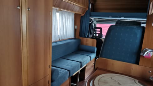 Alex – 5 STAR MIRAGE 7 PLACE ATTIC CAMPER