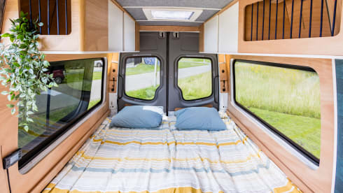 Bus de la Ville – 2p Mercedes campervan 