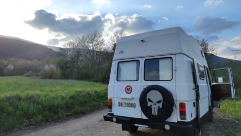 Nando – Avventura in camper d'epoca