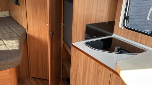 luxe compacte 4-6 persoons camper