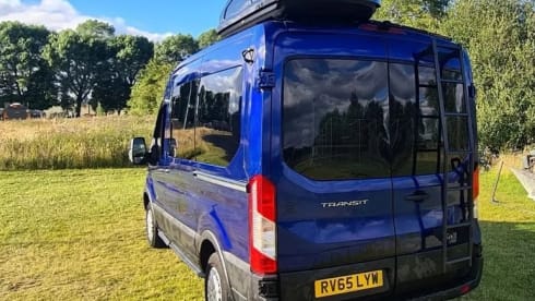 Big Bertha  – Einzigartiges Wohnmobil mit 3 Schlafplätzen