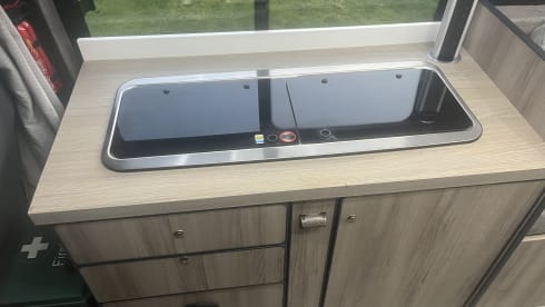Jean ford van dam  – 3 berth Ford Transit campervan 