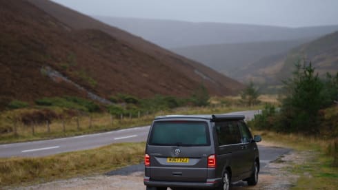 Gandalf the Grey – 4 berth Volkswagen campervan from 2017