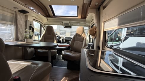 Making Memories 5 – 2023 Malibu charming GT640 Automaat luxe Buscamper skyview 