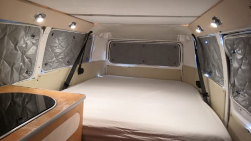 BarnaBus – T2 CamperVan Hire