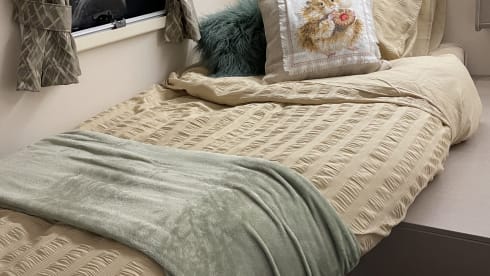 Saffy the Swift – 6 berth Swift alcove from 2022