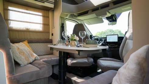 Brandneuer 5-Personen-McLouis 