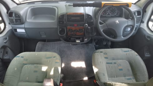 Elddis – 4 berth Peugeot alcove from 2006