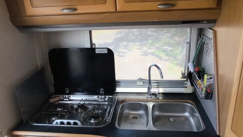B544 – 6-seater Hymer integrated from 1999