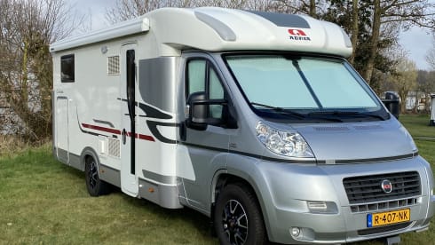 Length beds! Adria Coral S670SL new condition