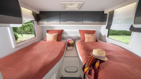 Tradate Camper – Challenger 4 posti automatico