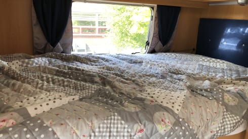 De Baron – Five berth Elnagh alcove Fiat Ducato