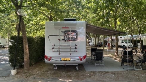 Knaus Sunliner integrated 4p automatic 