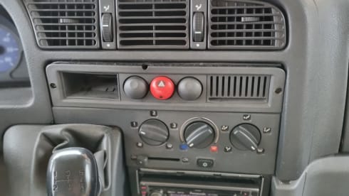 Foxy Adventure – 4p Hymer integrated from 2002 with many extras