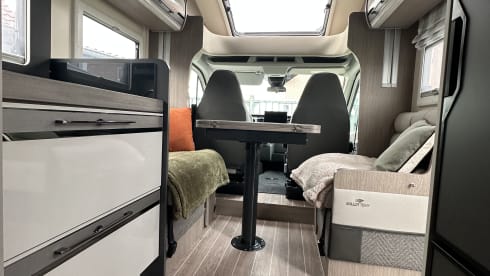 Van Put on the road – 4p Roller Team semi-integrated from 2026